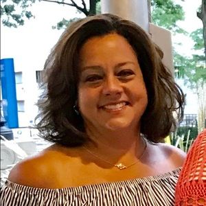 Meet your Posher, Lori
